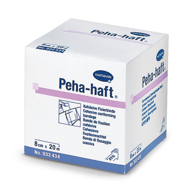 Peha-haft (Пеха-Хафт), самофиксирующийся бинт, 20 м х 8 см, 6 шт в упаковке Hartmann Peha-haft самофиксирующийся бинт белый когезивный фиксирующий бинт с двойным эффектом сцепления благодаря крепированной структуре ткани выполняет одновременно несколько функций: фиксируют повязку, предотвращают рану от загрязнения, инфицирования и механических воздействий извне. Для фиксирующих повязок всех видов, в особенности на суставах а также частях тела, имеющих коническую или округлую форму